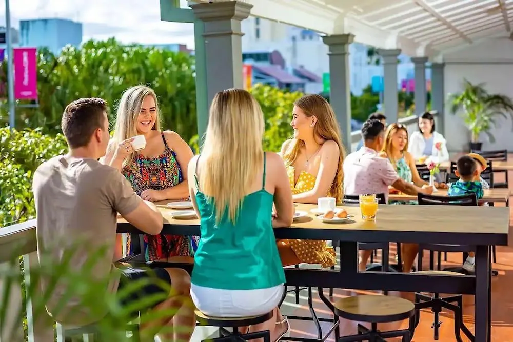 ***  Hides Hotel Cairns Australie