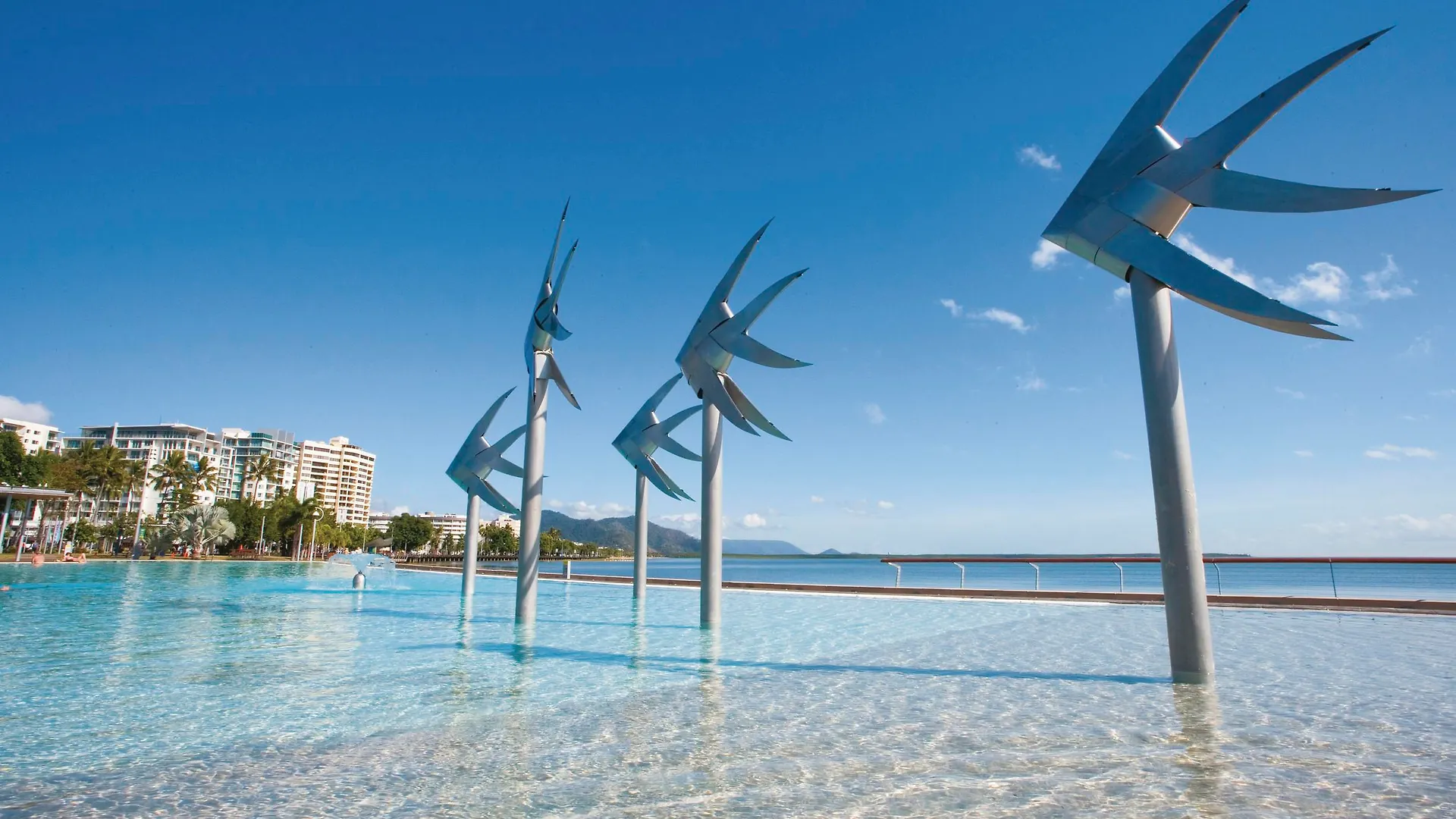 Hides Hotel Cairns 3*,  Australia